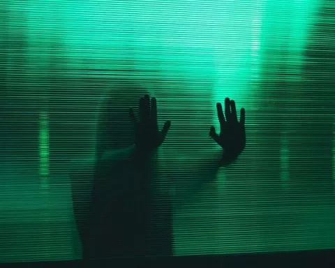 Fontenay-aux-Roses des locataires d'HLM demandent à être relogés, car les lieux seraient hantés.