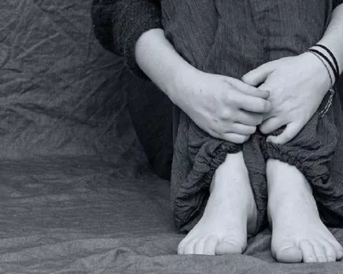 Oise Frappée par son conjoint alors qu'elle est en train de nourrir leur bébé de trois mois