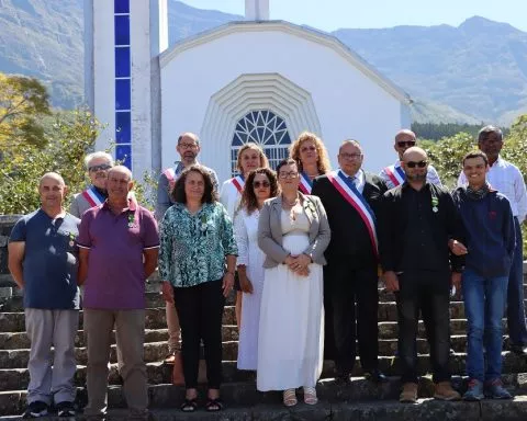 Cilaos : 5 agriculteurs décorés au grade de chevalier